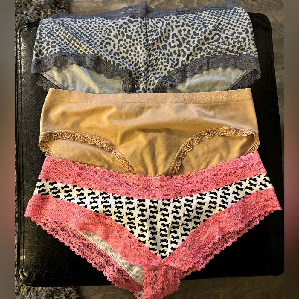 Victoria Secret women’s pantys 3 pack size large
